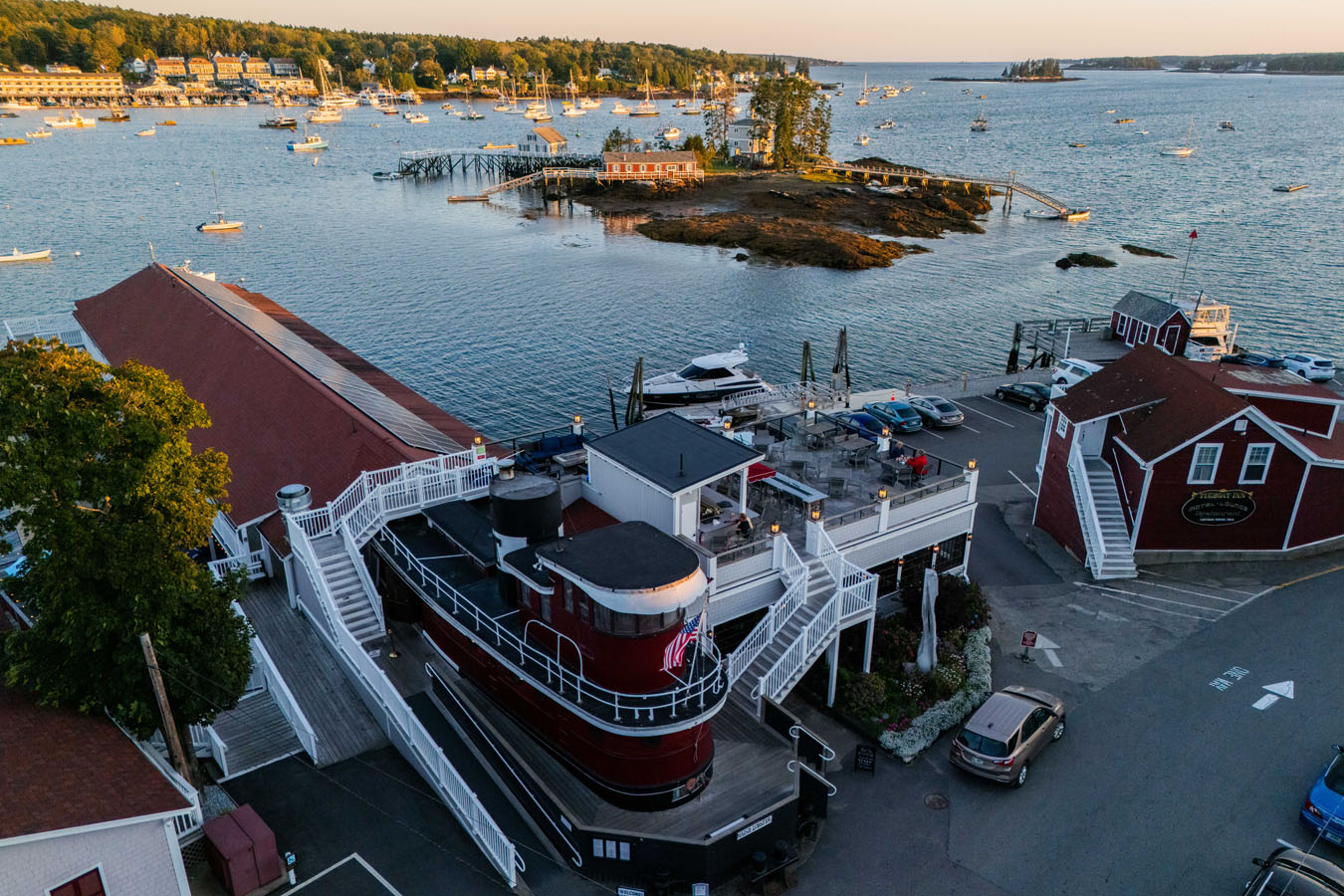 tugboat restaurant